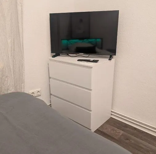 Апартаменты Monteurzimmer Zentral In *